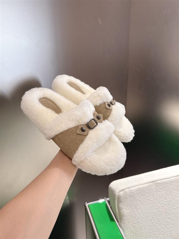 2025112818446855 250